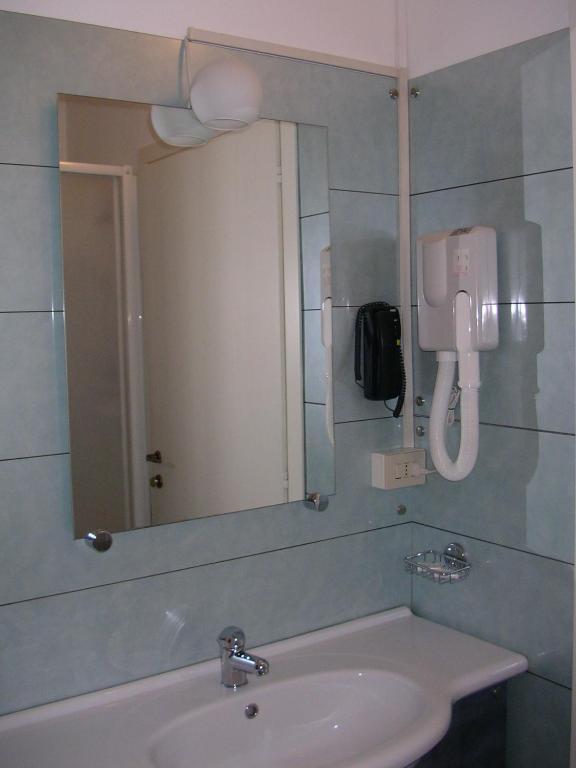 Albergo Cristallo Legnano Quarto foto